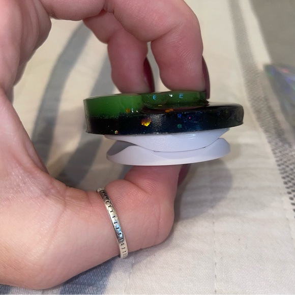 GLOW IN DARK Handcrafted (NEW) Oogie Boogie PopSocket Nightmare Before Christmas - Picture 9 of 16